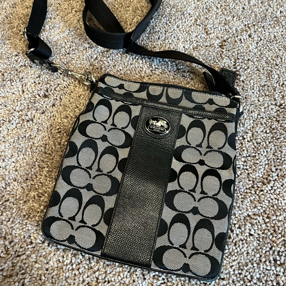 Coach messenger crossbody